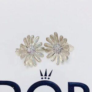 Pandora Pavé Daisy Flower Statement Stud Earrings